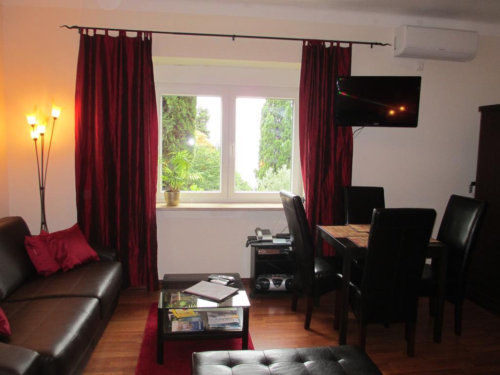 רייקה Apartment Villa Edmea מראה חיצוני תמונה